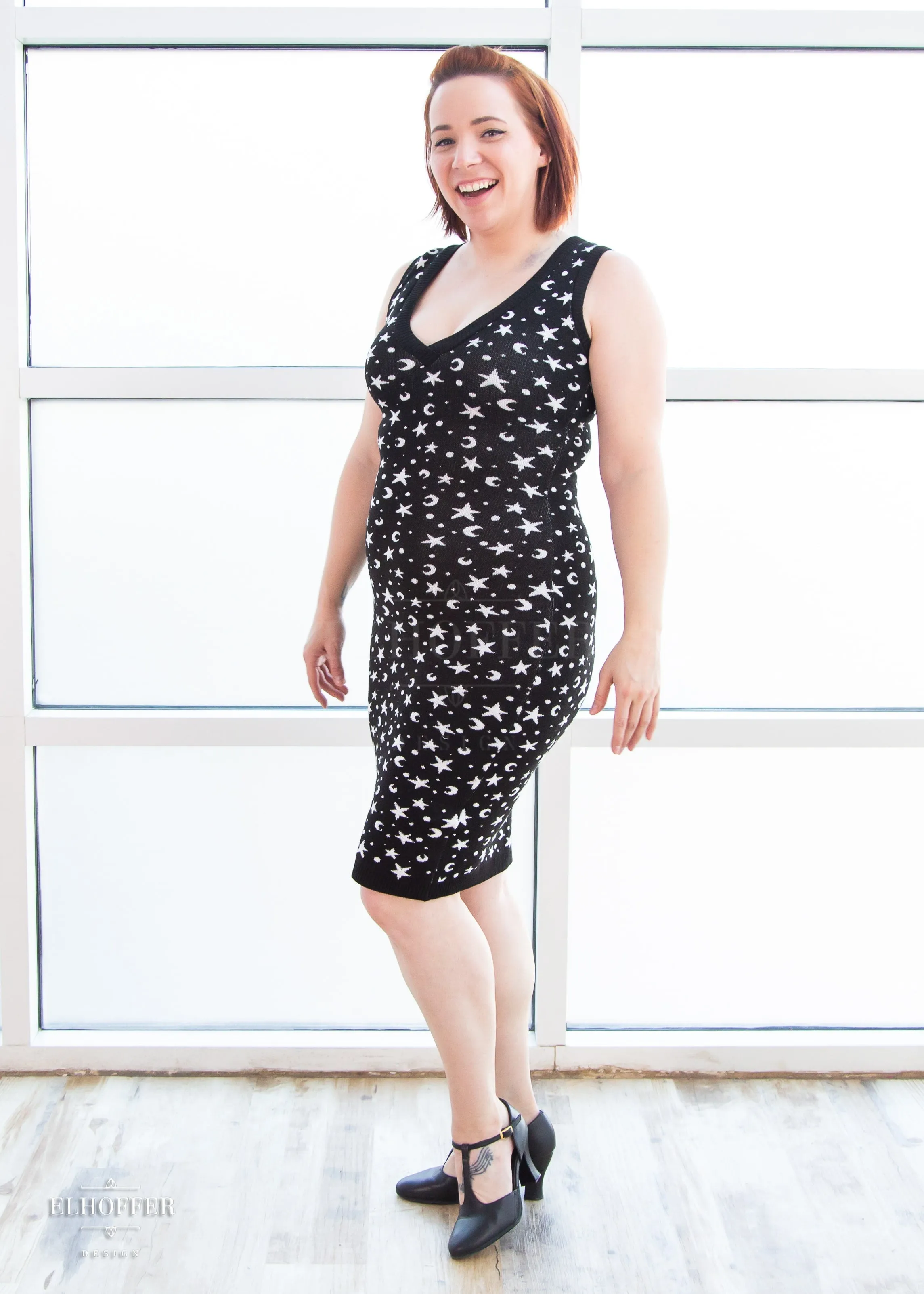Essential Pisces Dress - Starry Witch