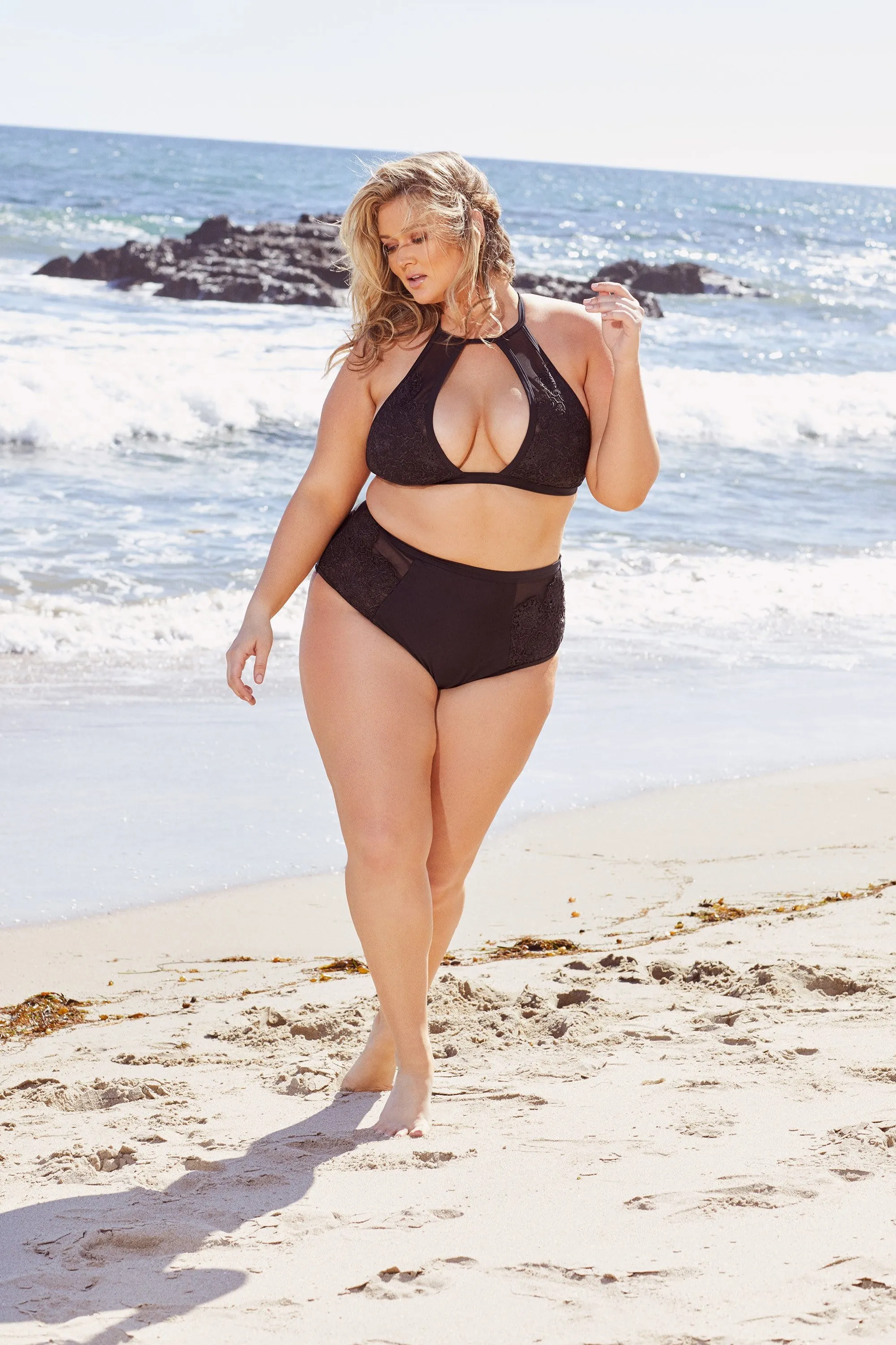 Hunter McGrady Plus Size/Curve Black High Neck Lace Panel Bikini Top